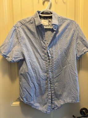 Denim & Flower Light Blue Short-Sleeve Button-Down with Micro Dot Print